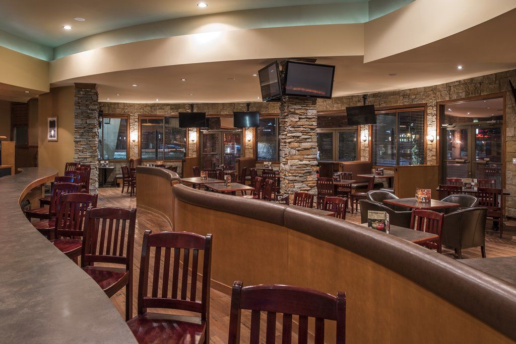 Ramada By Wyndham Lethbridge Hotel Exterior photo